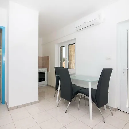 Apartment Adriatico Apartment Trogir